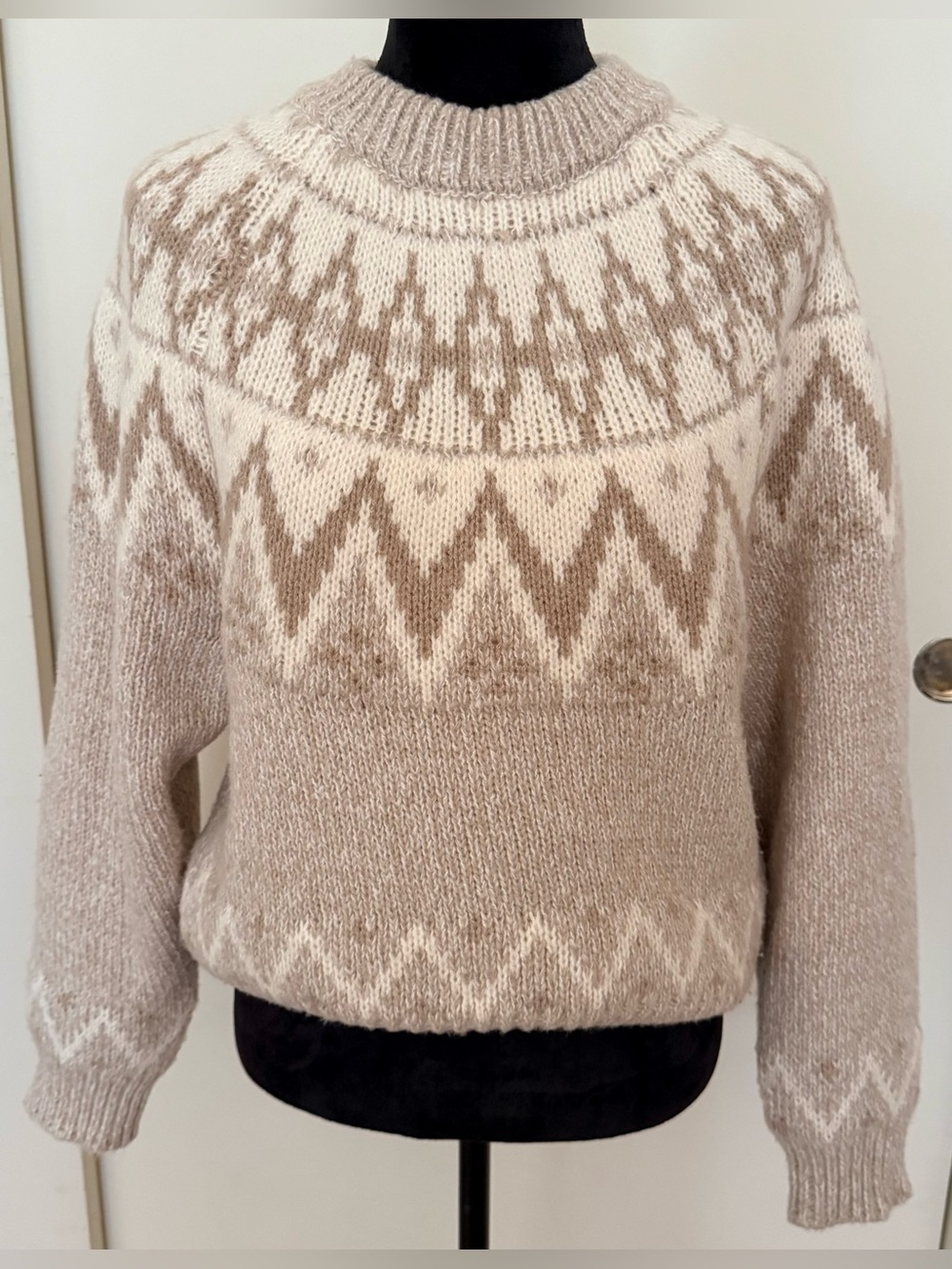 For the Republic Fair Isle Chunky Knit Crewneck Sweater - M - Picture 2 of 6